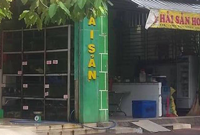 Cảnh sát nổ súng trấn áp nhóm thanh niên hỗn chiến trong quán nhậu