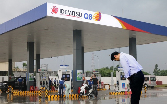 Nhìn người Việt nồng nhiệt chào đón trạm xăng phong cách 'chuẩn Nhật', Petrolimex, PV Oil có thấy lo lắng không?