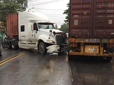 Tin tai nạn giao thông mới nhất ngày 17/10/2017