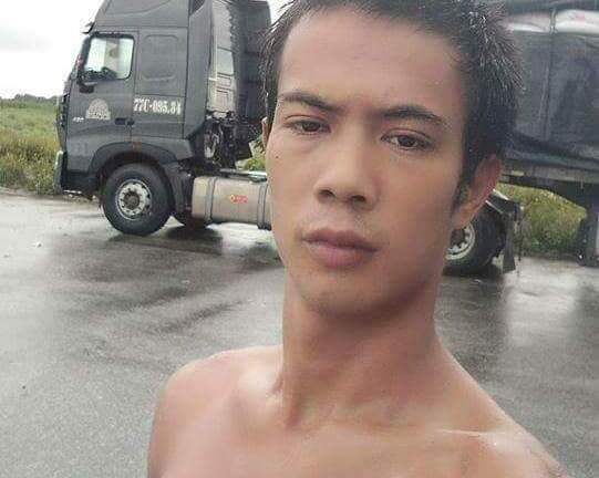 Gã thanh niên đánh cụ bà mù mắt vì mâu thuẫn trên chiếu bạc