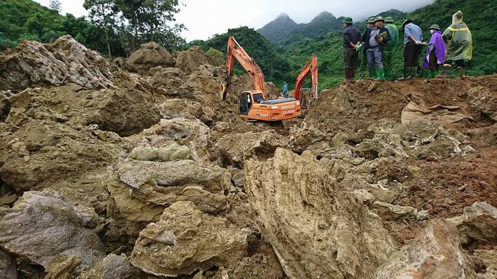 Vụ 18 người bị vùi lấp ở Hòa Bình: Tìm thấy 2 thi thể cuối cùng