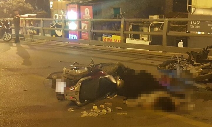 Tai nạn giao thông trên cầu vượt Thái Hà, 3 người thương vong