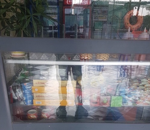 Bị tố cho phép bán thuốc lá trong trường, hiệu trưởng trường chuyên Amsterdam phủ nhận