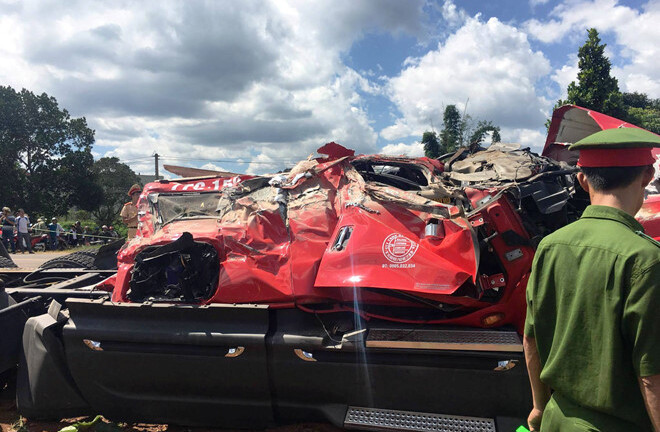 Tin tai nạn giao thông mới nhất ngày 22/10/2017