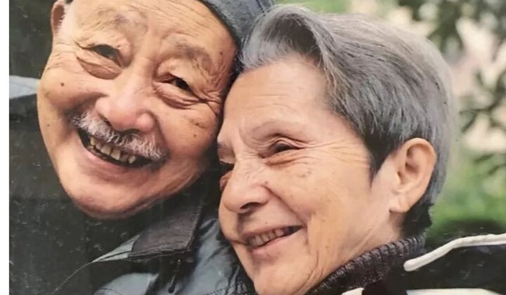 Người đàn ông Trung Quốc kết hôn với người yêu sau 50 năm xa cách