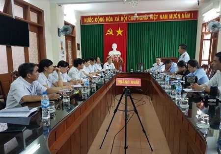 Nói xấu cán bộ tòa án trên Facebook, một người phụ nữ buộc phải xin lỗi công khai 