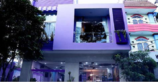 Nghệ sĩ hài Hồng Tơ và ngôi nhà màu tím đặc biệt trị giá gần triệu đô
