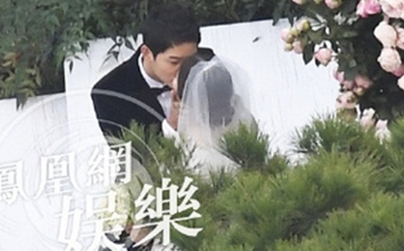 Đám cưới Song Hye Kyo - Song Joong Ki: Cô dâu chú rể ngọt ngào