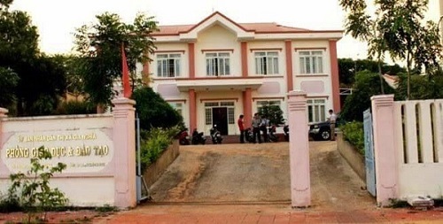 Vướng quy định, 101 giáo viên, nhân viên 7 tháng không được trả lương