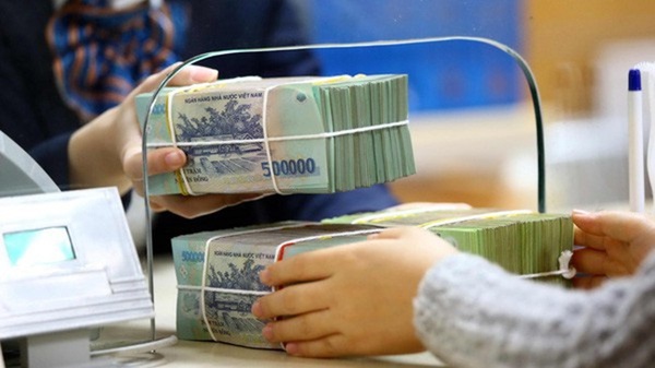 Lợi nhuận ngân hàng “sáng rực” 9 tháng đầu năm , nợ xấu mở rộng “mảng tối”