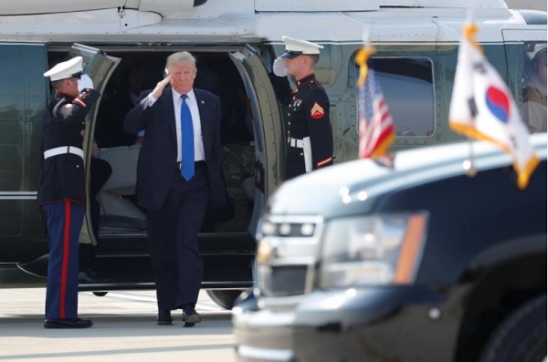 Tổng thống Trump đến Hàn Quốc giữa bối cảnh căng thẳng với Triều Tiên