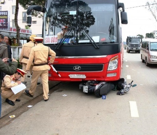 Lâm Đồng: Chưa đầy 1 giờ, liên tiếp xảy ra 2 vụ tai nạn khiến 2 người tử vong