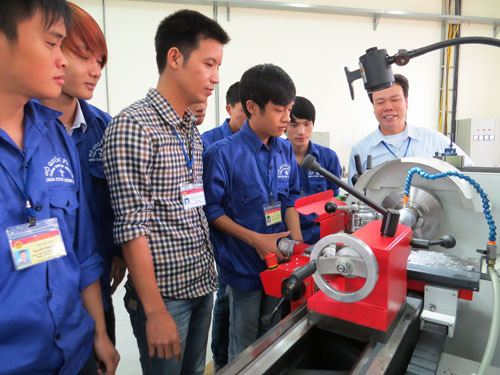 Trường cao đẳng Nghề số 19 - bộ Quốc phòng: Môi trường giáo dục không khói thuốc lá