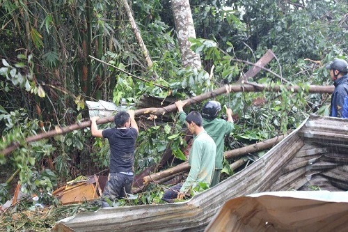 Phát hiện thi thể 2 công nhân thủy điện bị vùi lấp do sạt lở ở Quảng Nam