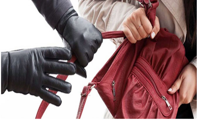 Đôi vợ chồng chở nhau đi cướp để lấy tiền chữa bệnh cho con