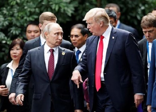 Gặp nhanh ở APEC, Tổng thống Trump tin ông Putin không can dự bầu cử Mỹ