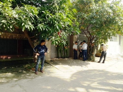 Điều tra vụ cặp vợ chồng nằm bất động trên vũng máu tại nhà riêng