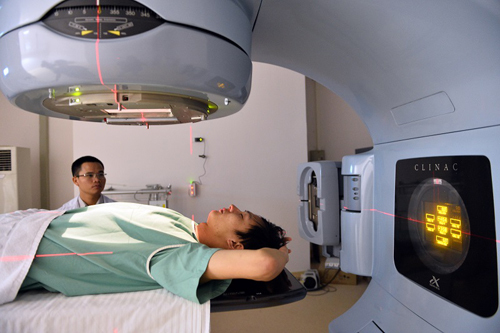 Bệnh viện K và bệnh viện Vinmec hợp tác nghiên cứu, chuyển giao kỹ thuật điều trị ung thư