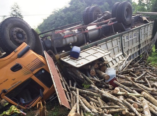 Tin tai nạn giao thông mới nhất ngày 19/11/2017