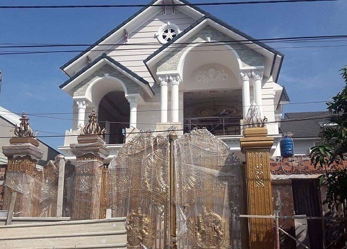 Sập giàn giáo xây biệt thự, 2 công nhân tử vong