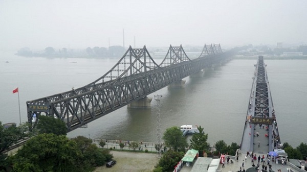 Cây cầu nối Triều Tiên và Trung Quốc bị đóng cửa