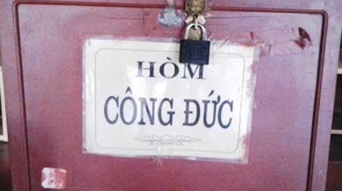 Bắt kẻ trộm tiền công đức