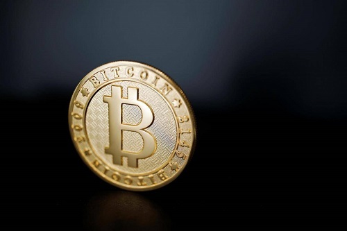 Chủ nhân Nobel Kinh tế: Tiền ảo bitcoin phải bị coi là bất hợp pháp