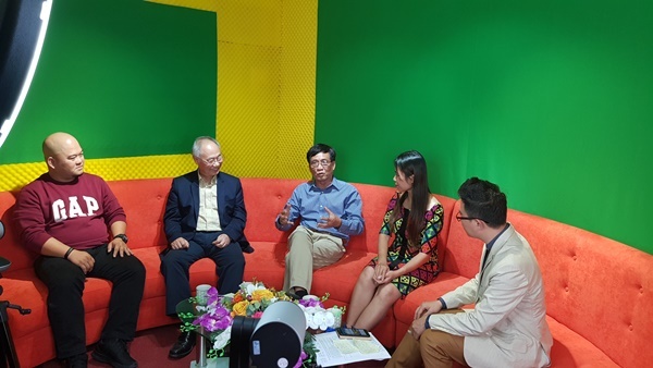 Hơn 20.000 hướng dẫn viên du lịch hoang mang vì sắp bị “trói”