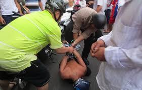 Bắt cặp đôi thực hiện hàng loạt vụ cướp giật trên đường phố