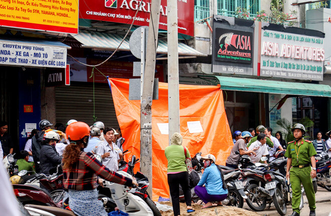 Điều tra vụ bảo vệ ngân hàng chết bí ẩn tại nơi làm việc