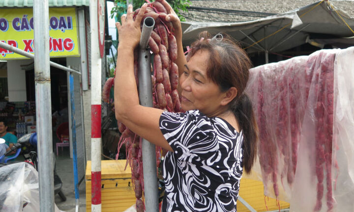 Vì sao công an mời chủ quán
