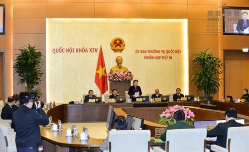 UBTVQH thông qua các Nghị quyết về công tác tổ chức, nhân sự