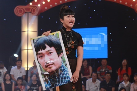 Xuất hiện nữ thí sinh dùng 60 giây chỉ để… bắt tay Trấn Thành, Trường Giang