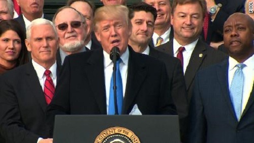 Tổng thống Trump: Gói cải cách thuế được thông qua là chiến thắng lịch sử