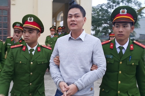 Khai mắt xích trong đường dây buôn heroin, 1 bị cáo thoát án tử