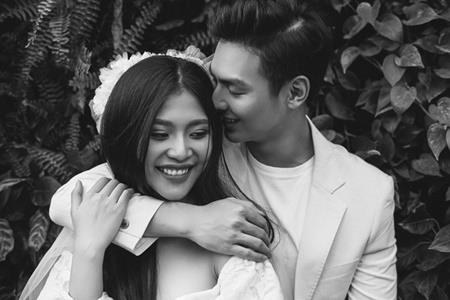 Ảnh cưới lãng mạn ngọt ngào của Chúng Huyền Thanh và bạn trai lâu năm