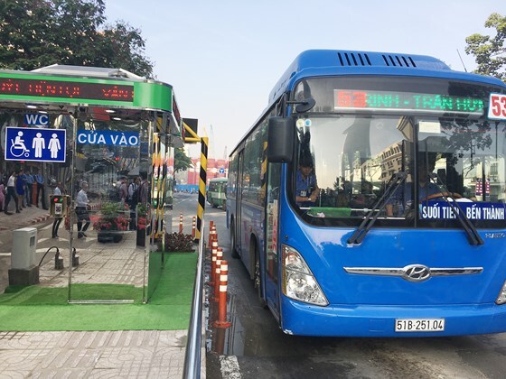 Đưa vào khai thác trạm trung chuyển xe buýt Bến Thành