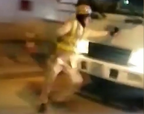 Truy tìm xe tải lao thẳng vào người mặc quân phục CSGT trên phố Hà Nội