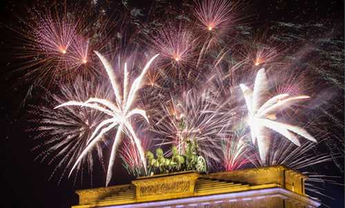 Thế giới đón năm mới cùng màn pháo hoa hoành tráng ra sao?