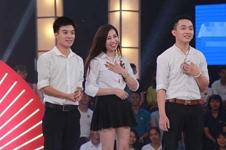 Trấn Thành “lót dép hóng” chàng trai thi Thách Thức Danh Hài cùng tình địch