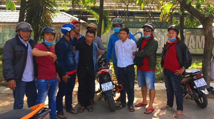 Truy đuổi nghi can trộm cắp xe máy, 