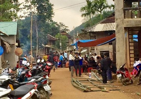 Điều tra vụ vợ tử vong, chồng nằm cạnh trọng thương