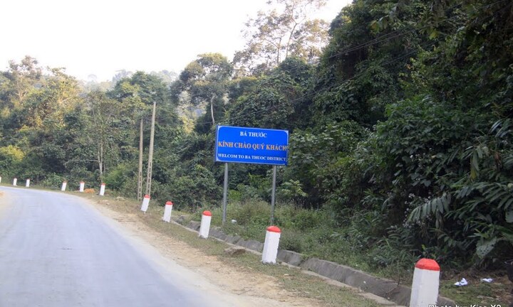 Về làm 49 ngày cho chồng, con dâu bị bố chồng chém tử vong