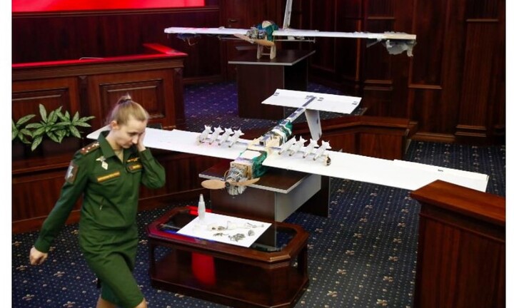 Nga trưng bày máy bay không người lái tấn công căn cứ quân sự tại Syria