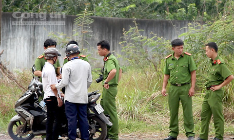 Bình Dương: Bắt kẻ cướp xe ôm tại nghĩa trang 