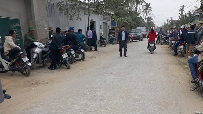 Điều tra vụ thợ sơn bị chém tử vong khi ngồi uống nước trong nhà hàng xóm