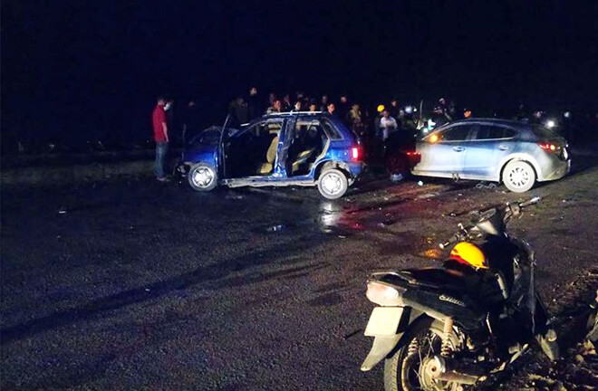 Ô tô 4 chỗ gây tai nạn liên hoàn, 6 người thương vong