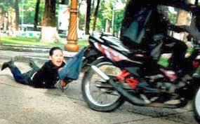 Xóa sổ băng nhóm gây ra gần 20 vụ cướp tài sản của phụ nữ đi đường