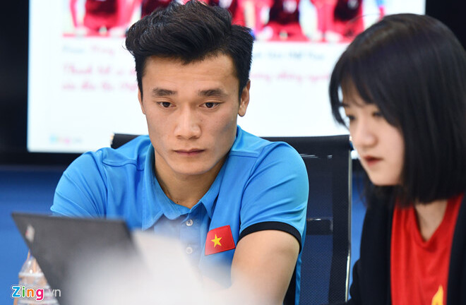 Bùi Tiến Dũng: Nếu không làm thủ môn có thể sẽ về quê nuôi gà, lợn