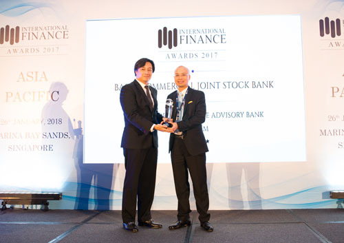 BAC A BANK nhận 2 giải thưởng quốc tế của IFM